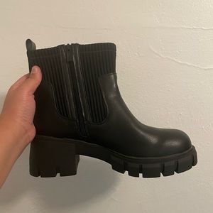 Size 11 Torrid Platform Chelsea Boots - New Without Tags!